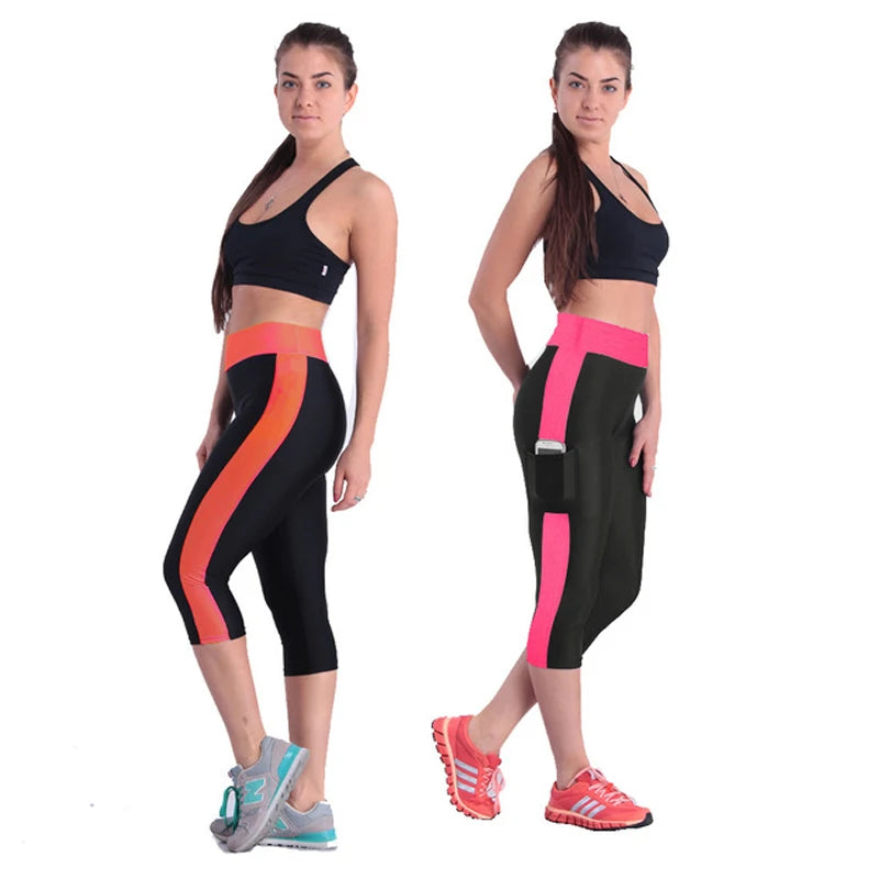 Calça Capri Listrada para Corrida com Bolso e Cintura Alta