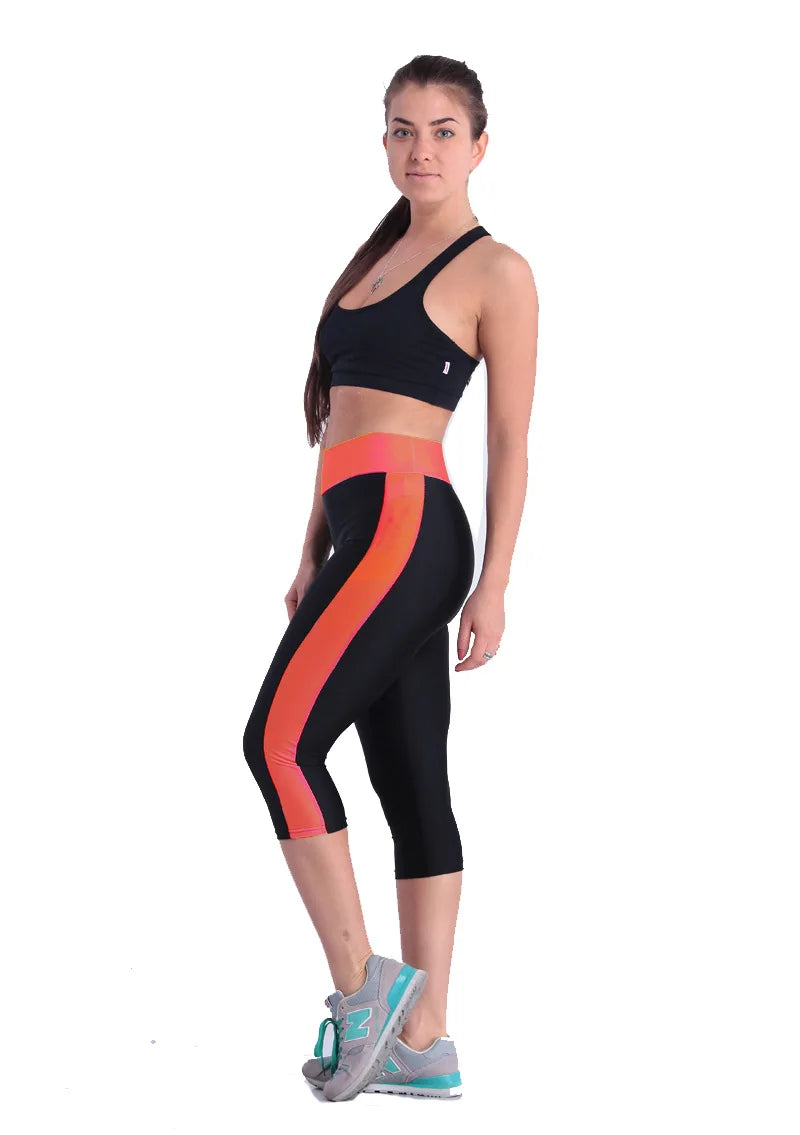 Calça Capri Listrada para Corrida com Bolso e Cintura Alta