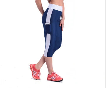 Calça Capri Listrada para Corrida com Bolso e Cintura Alta