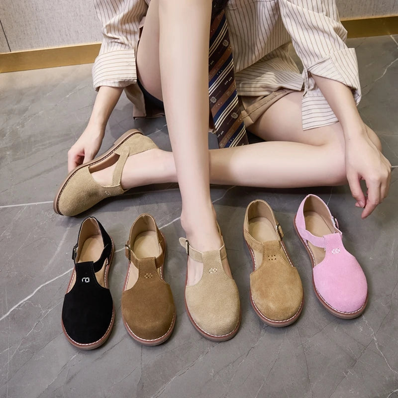 Sandália Feminina de Couro Legítimo Retrô Sola Plana