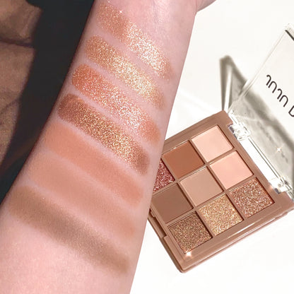 Paleta de Sombras Efeito Matte Cintilante e Aveludado