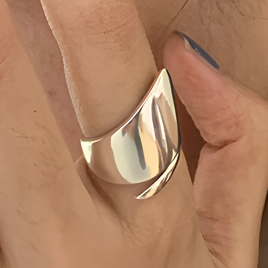 Anel de Prata Esterlina 925 - Luxo e Alta Qualidade