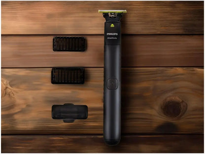 Aparador de Pelos Philips One Blade Qp1424/10 Philips Novo - Bivolt